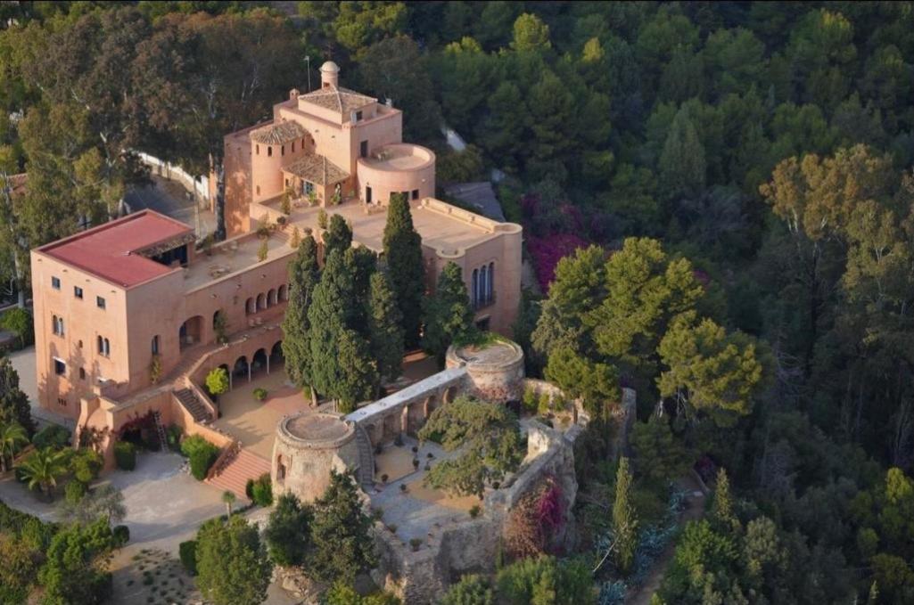 Soho Boutique Castillo De Santa Catalina - Adults Recommended Málaga Dış mekan fotoğraf Aerial view of the monastery
