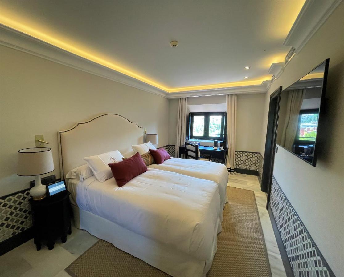 Soho Boutique Castillo De Santa Catalina - Adults Recommended Málaga Dış mekan fotoğraf A room at the hotel