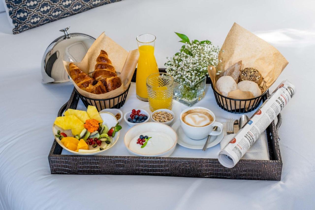 Soho Boutique Castillo De Santa Catalina - Adults Recommended Málaga Dış mekan fotoğraf Room service breakfast
