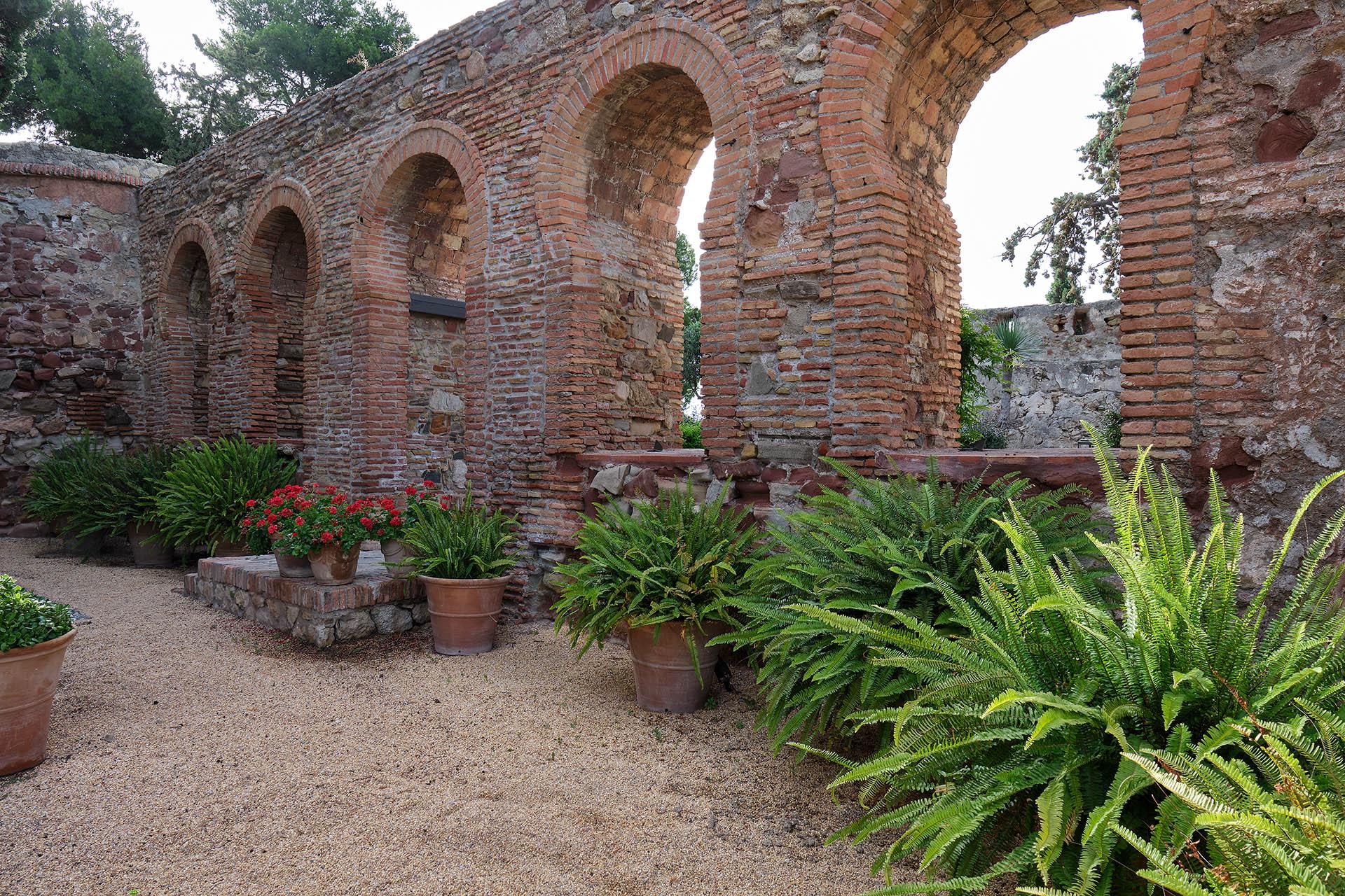 Soho Boutique Castillo De Santa Catalina - Adults Recommended Málaga Dış mekan fotoğraf Roman aqueduct